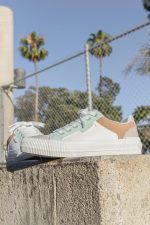 Rocket Dog Women's Cheery Comfort Plush Foam Sneaker - Image 6