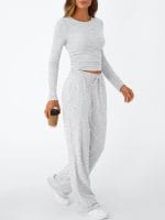 Trendy Queen Women's 2 Piece Matching Lounge Set Long Sleeve Slightly Crop Top Wide Leg Pants Casual Sweatsuit - Image 4