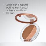 Clinique True Bronze Blendable Pressed Powder Bronzer | Sun-Kissed Glow + Natural Finish - Image 3